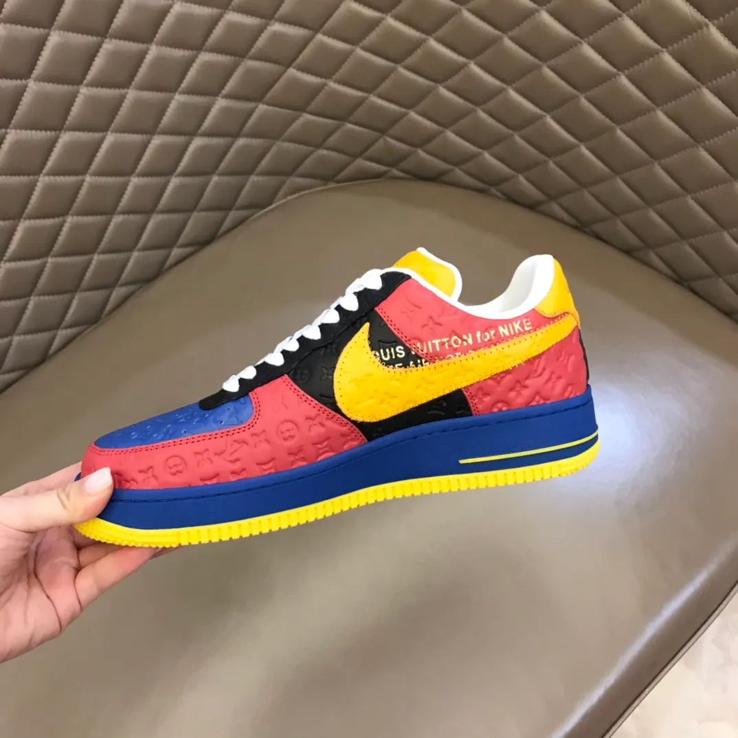 Men's shoes 💰p440 "*OUIS *UITTO*" x OFF-WHITE x Nike tripartite collaboration! Trendy and cool men's casual sports shoes with unrivaled color matching. The design idea basically continues the style of THE TEN. The Swoosh line and tongue label have a very familiar visual effect and are both fashionable and trendy! A must-have for fashionistas! The effect on your feet is absolutely stunning! Size: 38-45